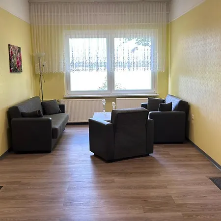 Familien-und Monteurszimmer *